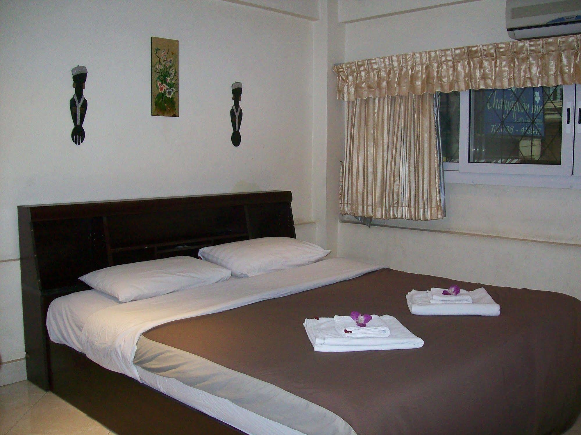 Chaiyapoon Inn Pattaya Exteriör bild