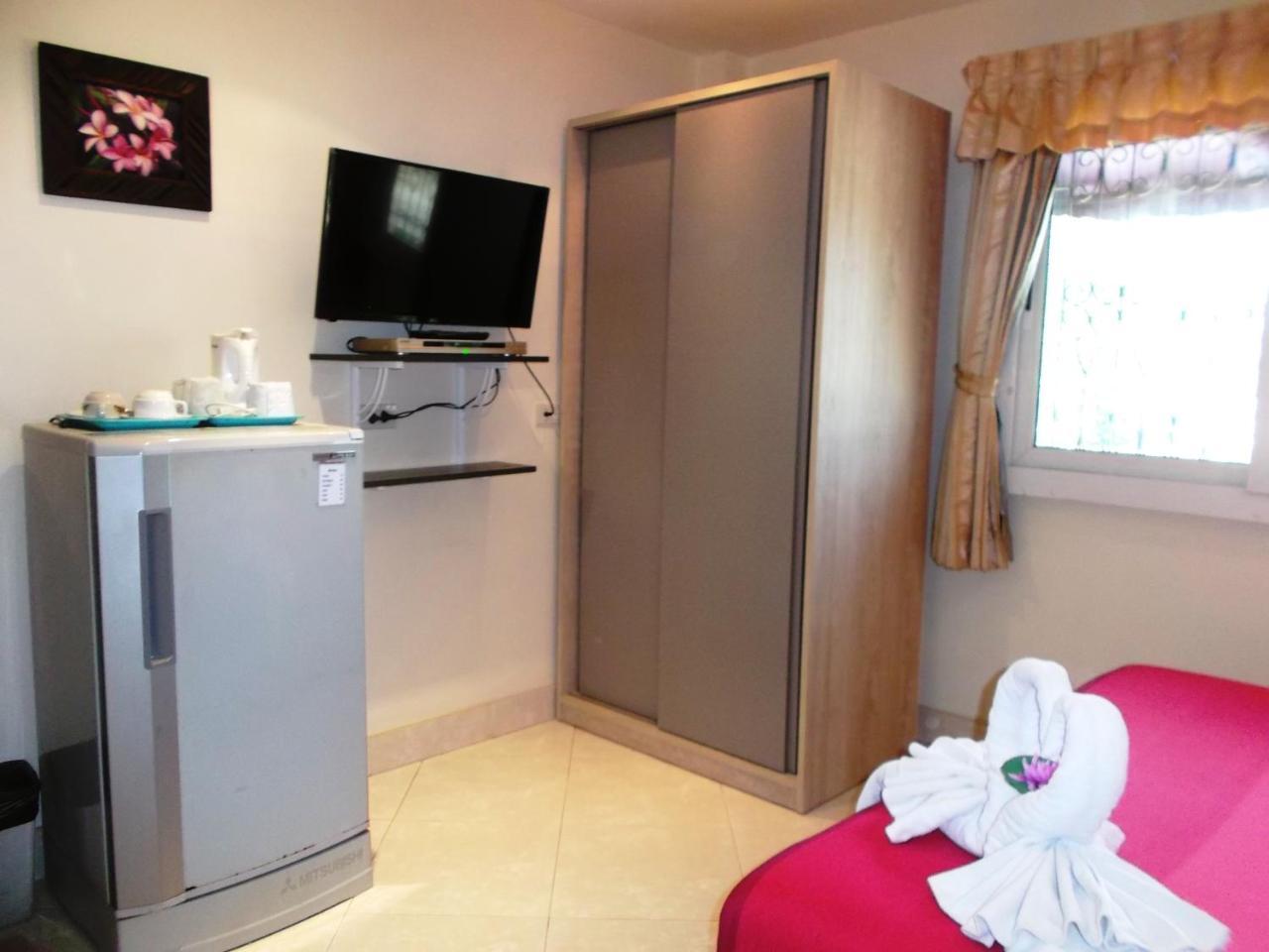Chaiyapoon Inn Pattaya Exteriör bild